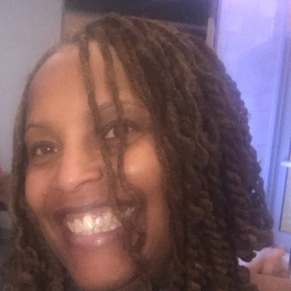 Meet your Posher, Regina - Picture 1 of 1